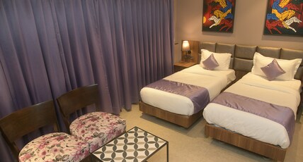 Hotel Bindra's Supremacy Room Type - Executive Twin Room