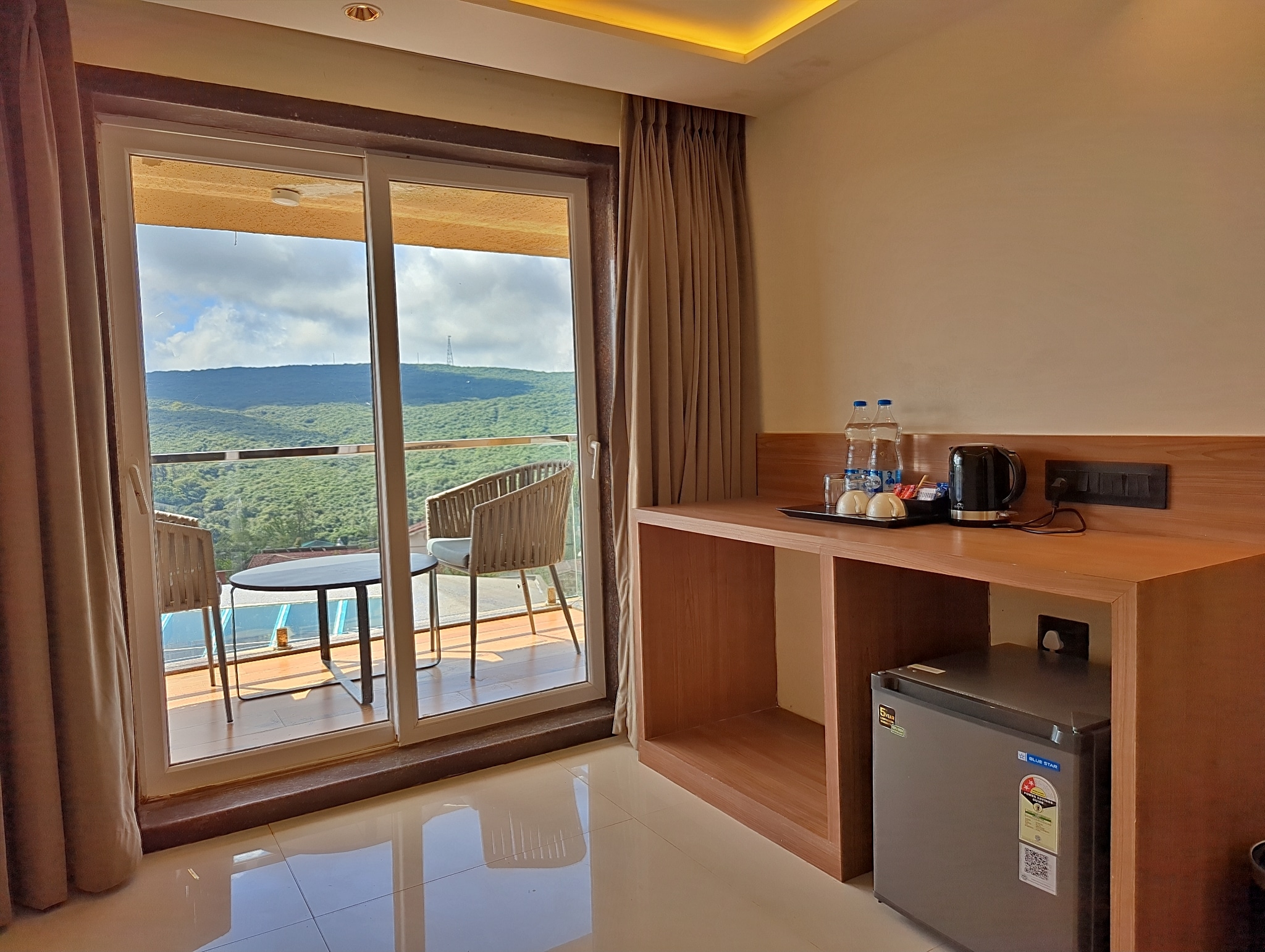 Savyasaachii Hotel, Mahabaleshwar - Pure Veg - Tap to explore photos