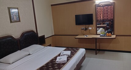 Hotel Aryaas Ressidence Room Type - Executive AC