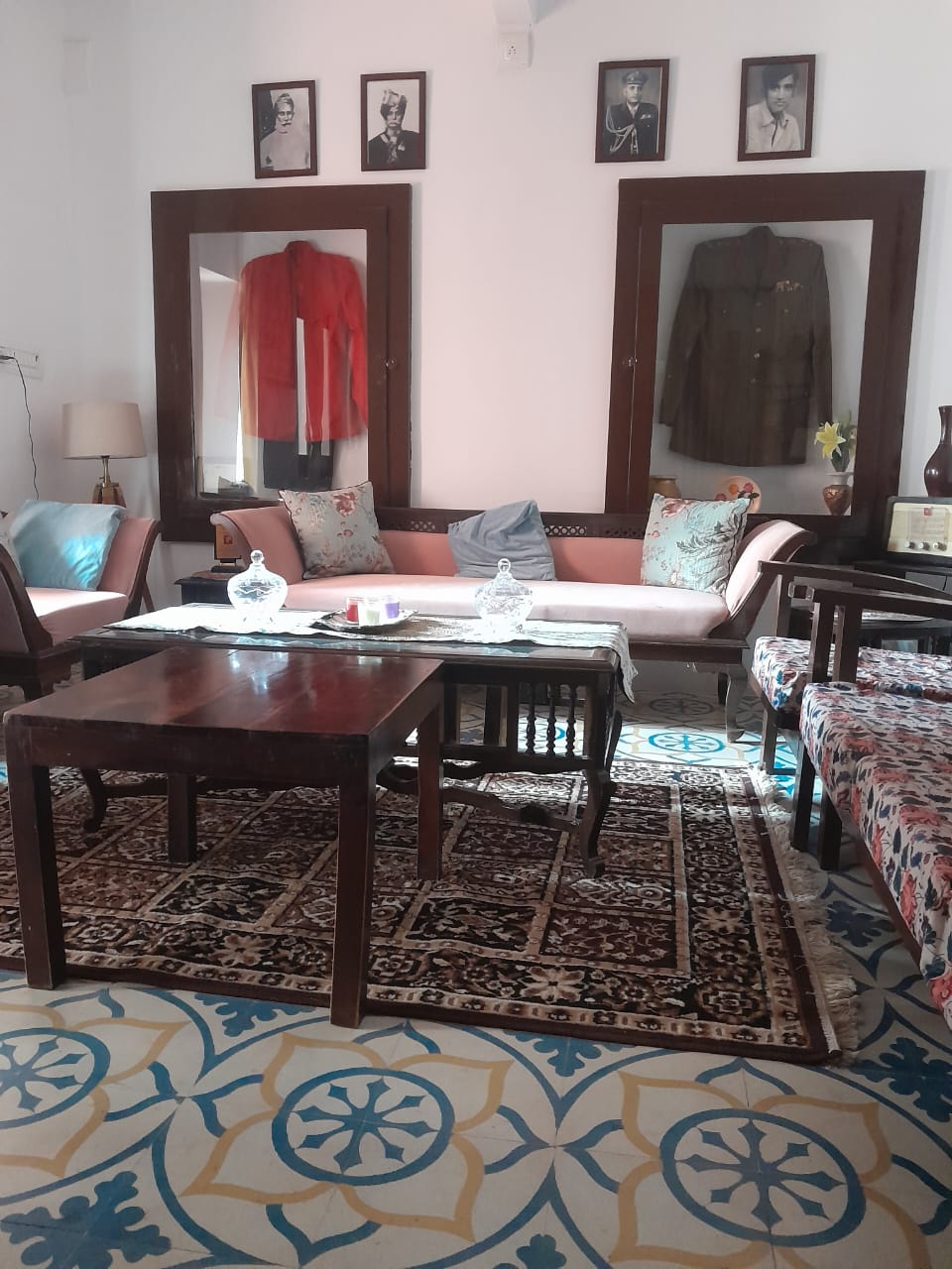 U-Turn Homestay - Tap to explore photos