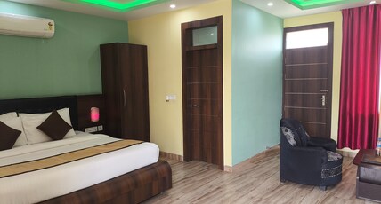 Sanjeevni Hotel & Resorts Room Type - Cottages with pool view