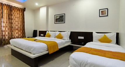 Hotel Sai Bansi (100 Meter from Saibaba Samadhi Temple) Room Type - Executive Family Room (3 Guests)
