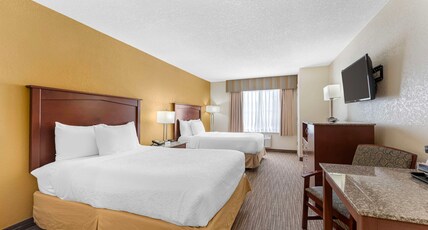 Best Western Executive Inn & Suites Room Type - 2 Double Beds, Non-Smoking, Larger Room, Microwave And Refrigerator, Bathtub And Shower, Second Floo Best Western Executive Inn & Suites Room Type - 2 Double Beds, Non-Smoking, Larger Room, Microwave And Refrigerator, Bathtub And Shower, Second Floo