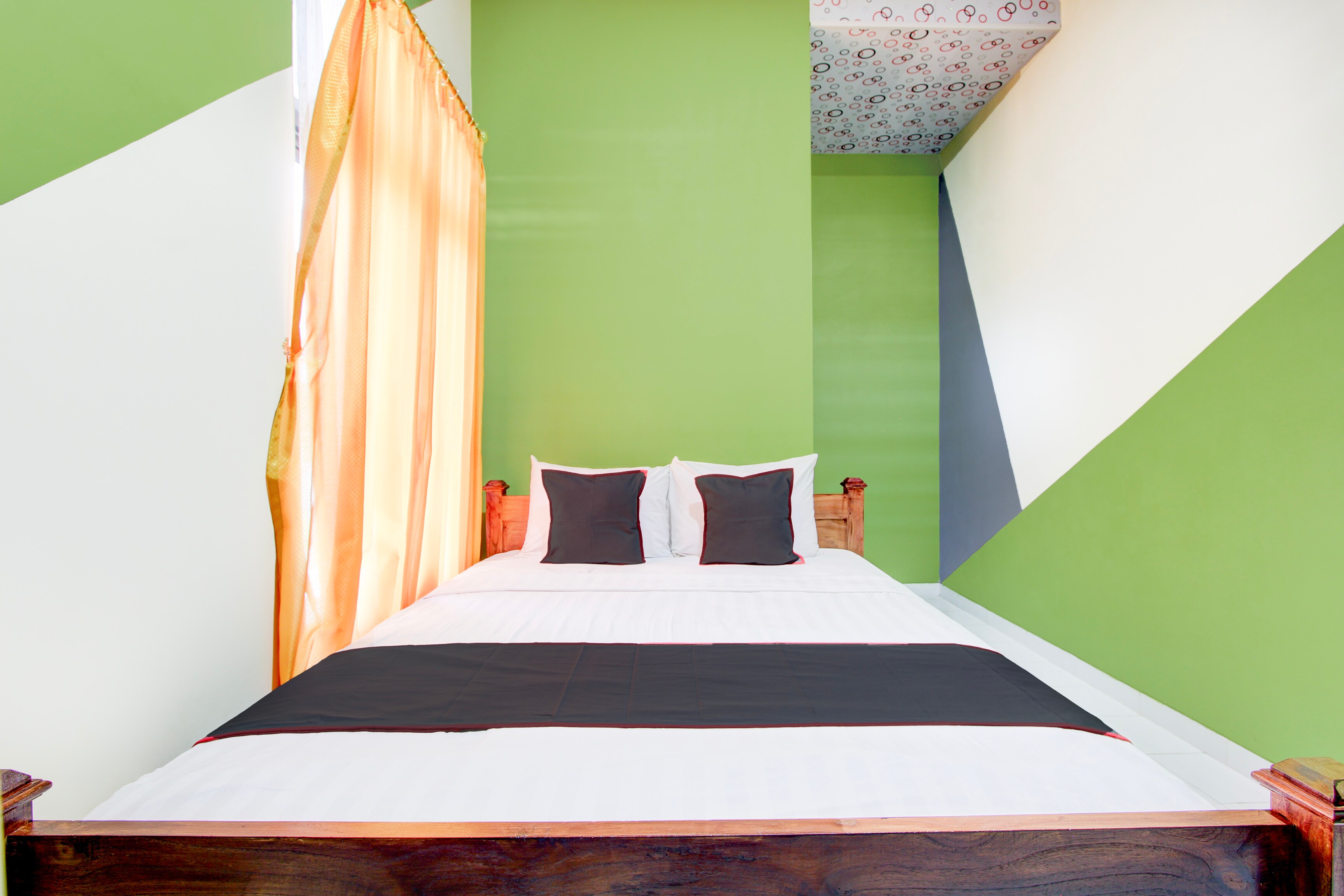 Hotel O Salsabillah Homestay Syariah - Tap to explore photos