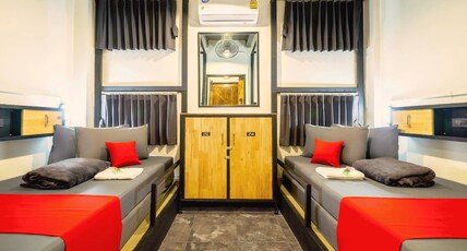 Episode 11 Hostel Sukhumvit Room Type - Private Twin room with shared washroom Episode 11 Hostel Sukhumvit Room Type - Private Twin room with shared washroom