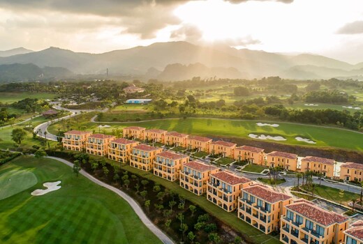 Wyndham Sky Lake Resort and Villas