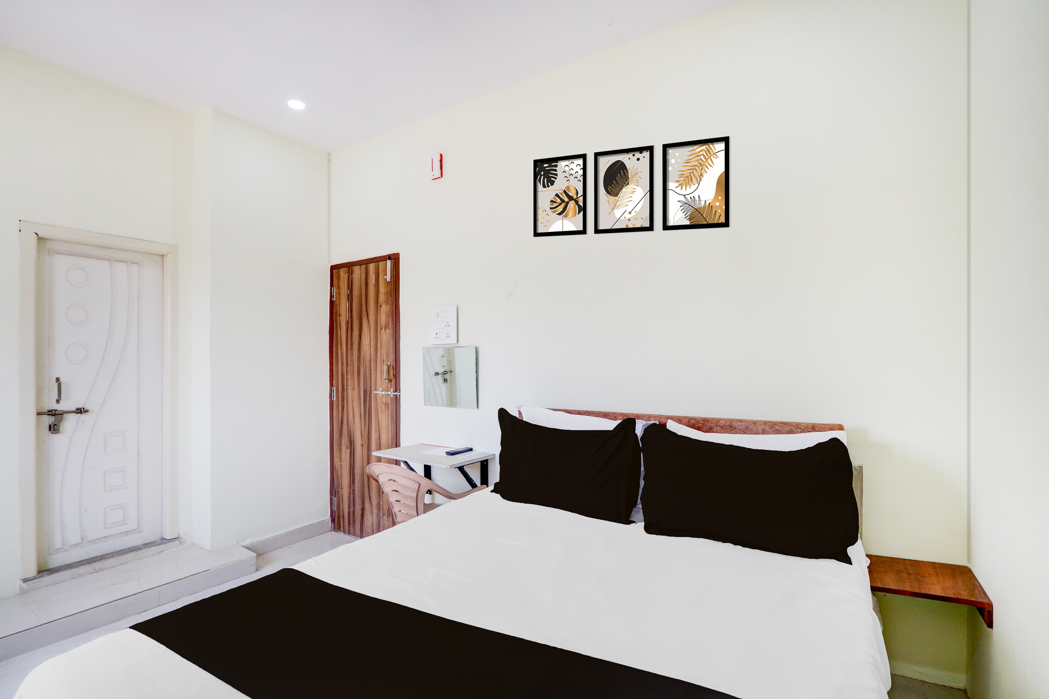 Hotel O Century grand luxury rooms - Tap to explore photos