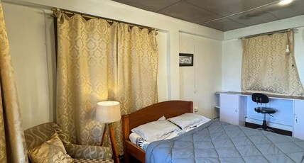 Bellevue Homestay Room Type - Standard Deluxe Room (Queen Bed)
