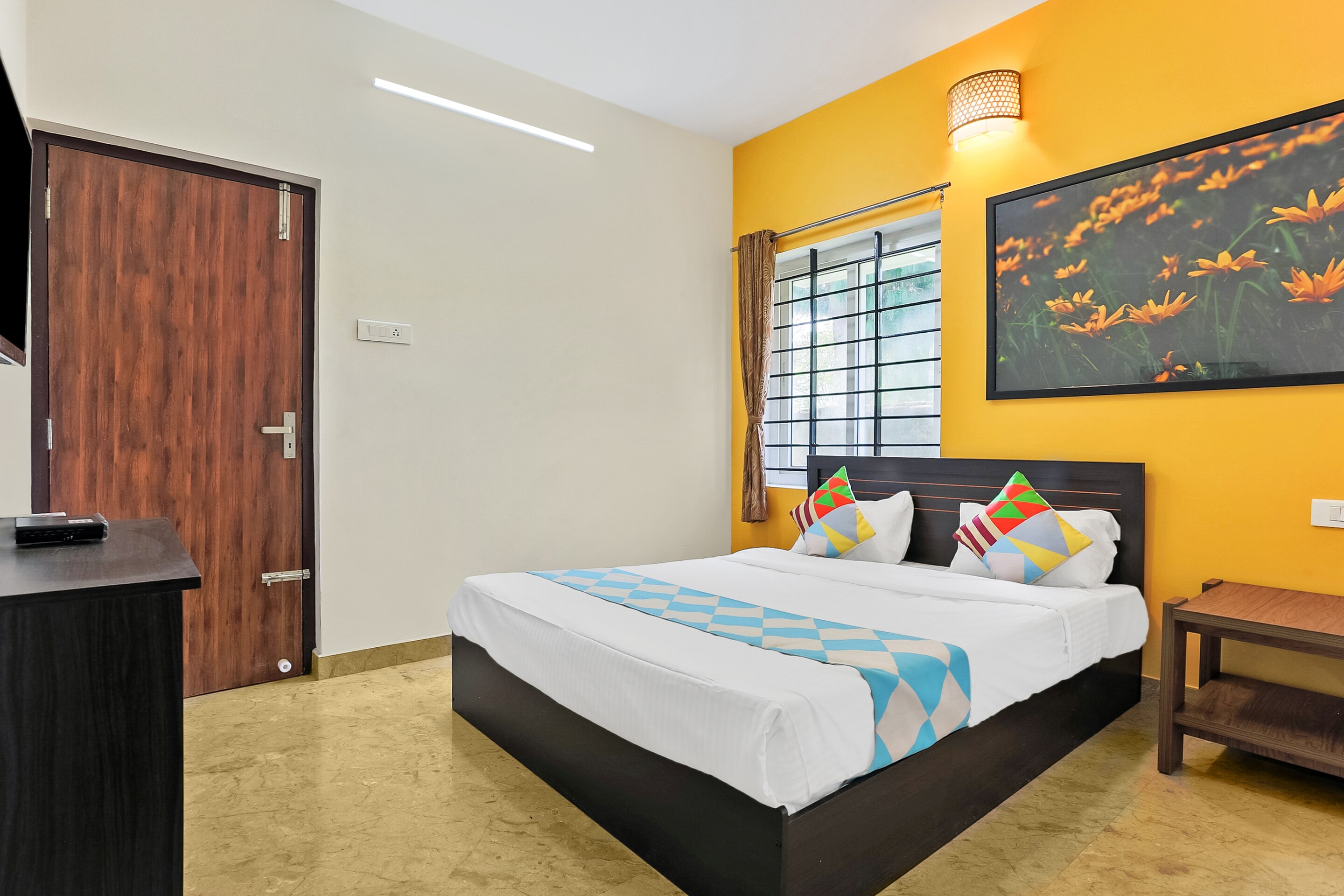 Parkside Residency | Rooms in a Homestay - Tap to explore photos