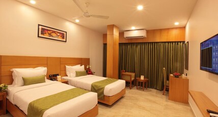 Hotel Park Residency Room Type - Deluxe Twin AC