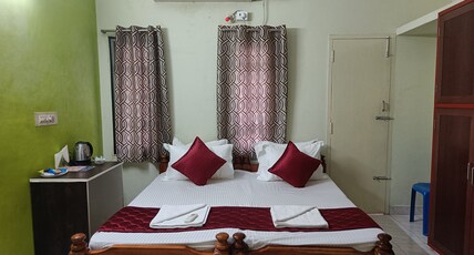 Trendz Service Apartments Room Type - Standard Room With Balcony