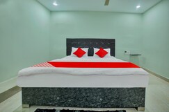 SPOT ON Sri Datta Grand Inn