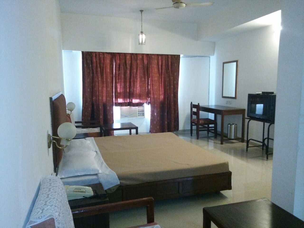 Hotel Regency Bina - Tap to explore photos