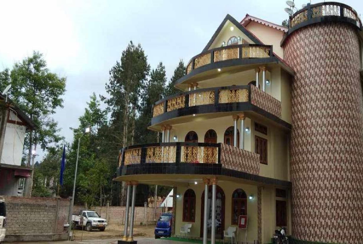 Ziro Palace Inn - Tap to explore photos