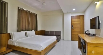 FabHotel Water Lilly Room Type - Deluxe Room