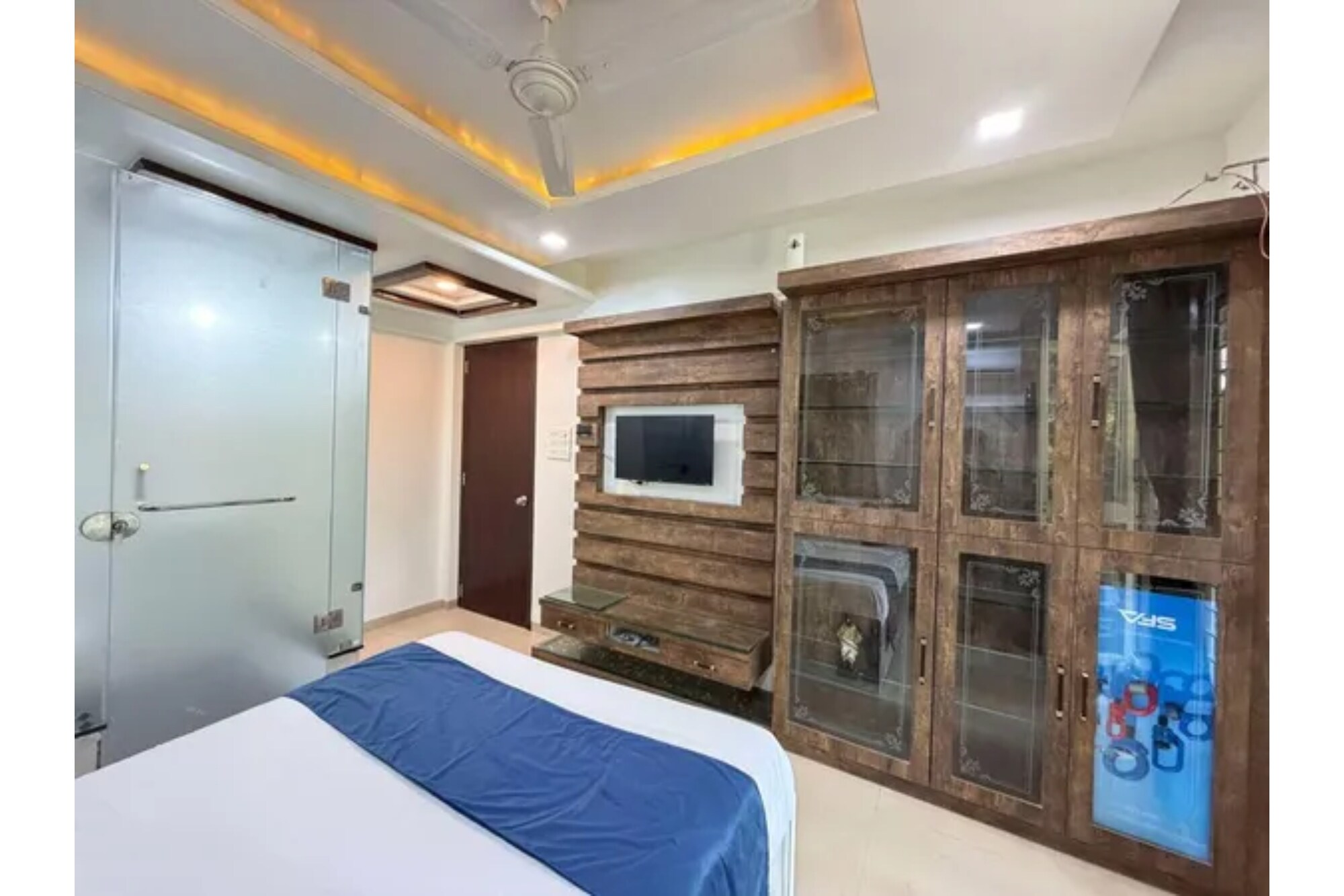 FabHotel Balewadi Stay Inn - Tap to explore photos