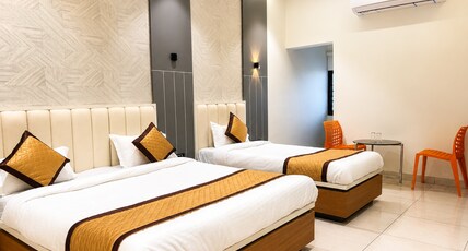 Hotel Apple, Fardapur, Near Ajanta Caves Room Type - Triple Bed Room Hotel Apple, Fardapur, Near Ajanta Caves Room Type - Triple Bed Room