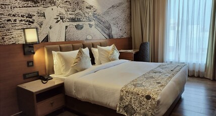 Hotel Royal Lakshmi Palace - Near Jaipur Airport Room Type - Executive Room Hotel Royal Lakshmi Palace - Near Jaipur Airport Room Type - Executive Room