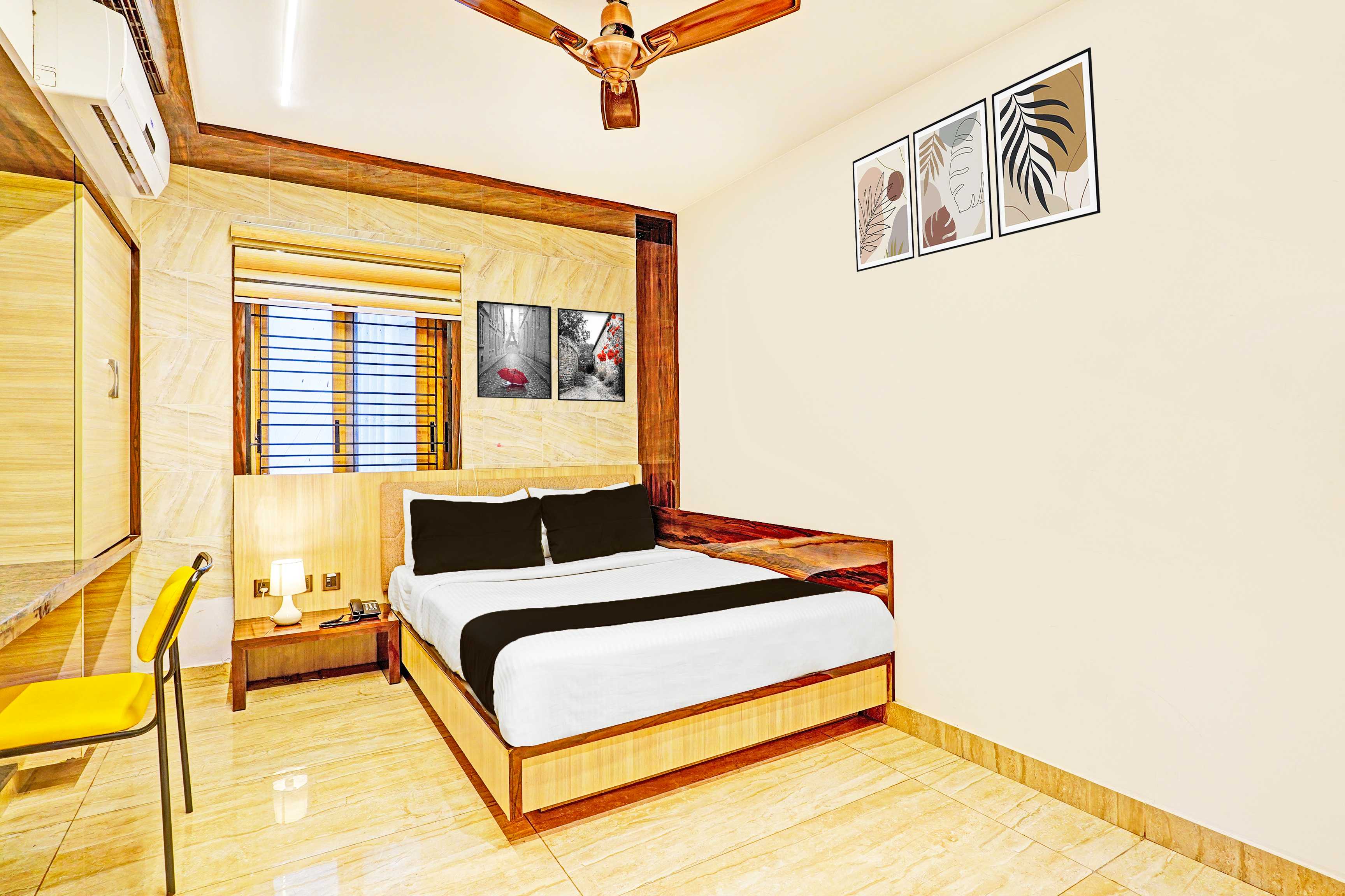 Townhouse Oak Suryanaarayana Swamy Temple Indiranagar - Tap to explore photos