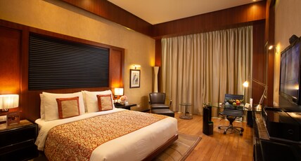 Gokulam Grand Hotel & Spa Room Type - Executive  Club Room