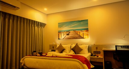 Kyriad Hotel Nashik by OTHPL Room Type - Suite Room with breakfast