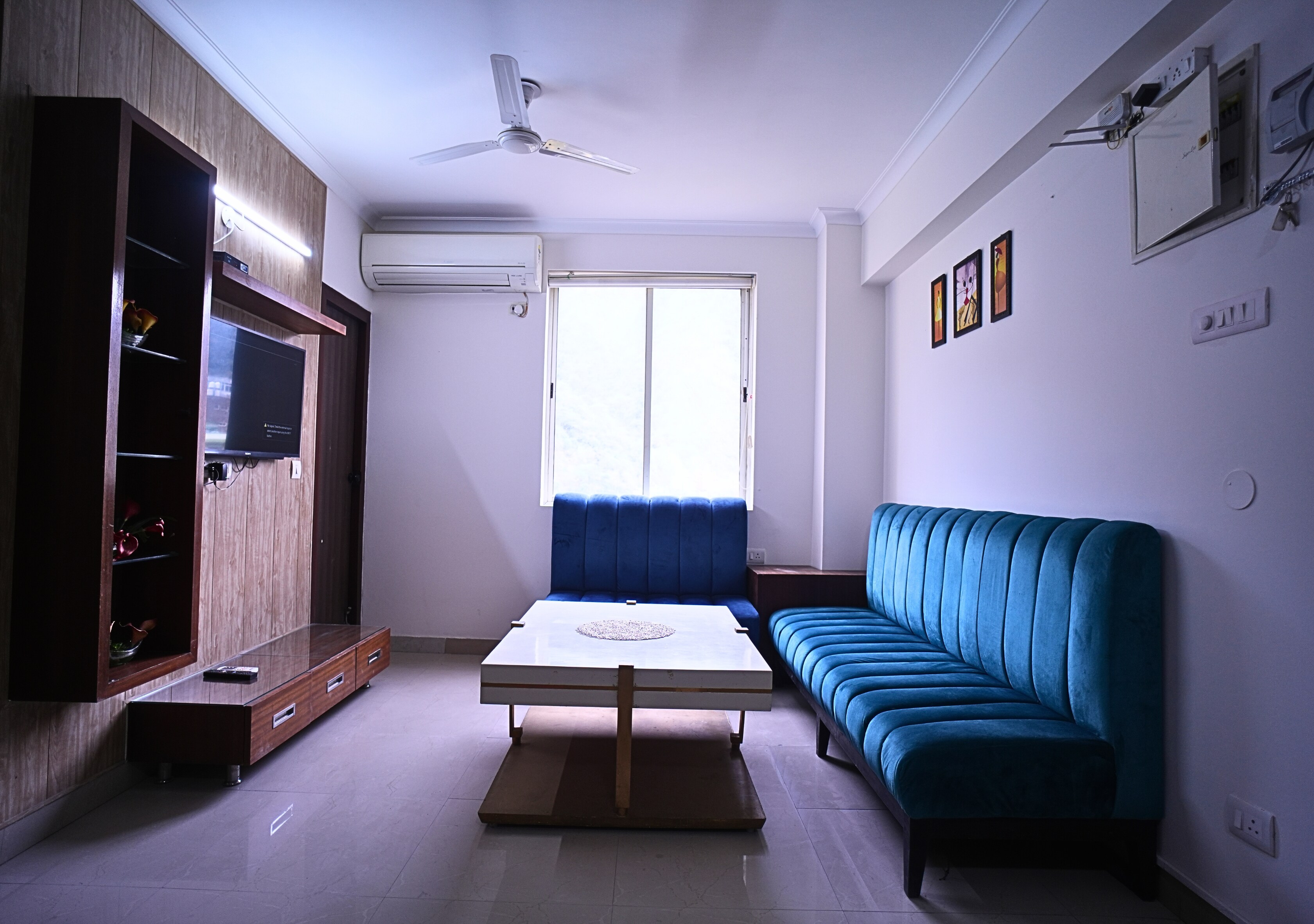 Aloha Entire Apartments with Terrace - Tap to explore photos