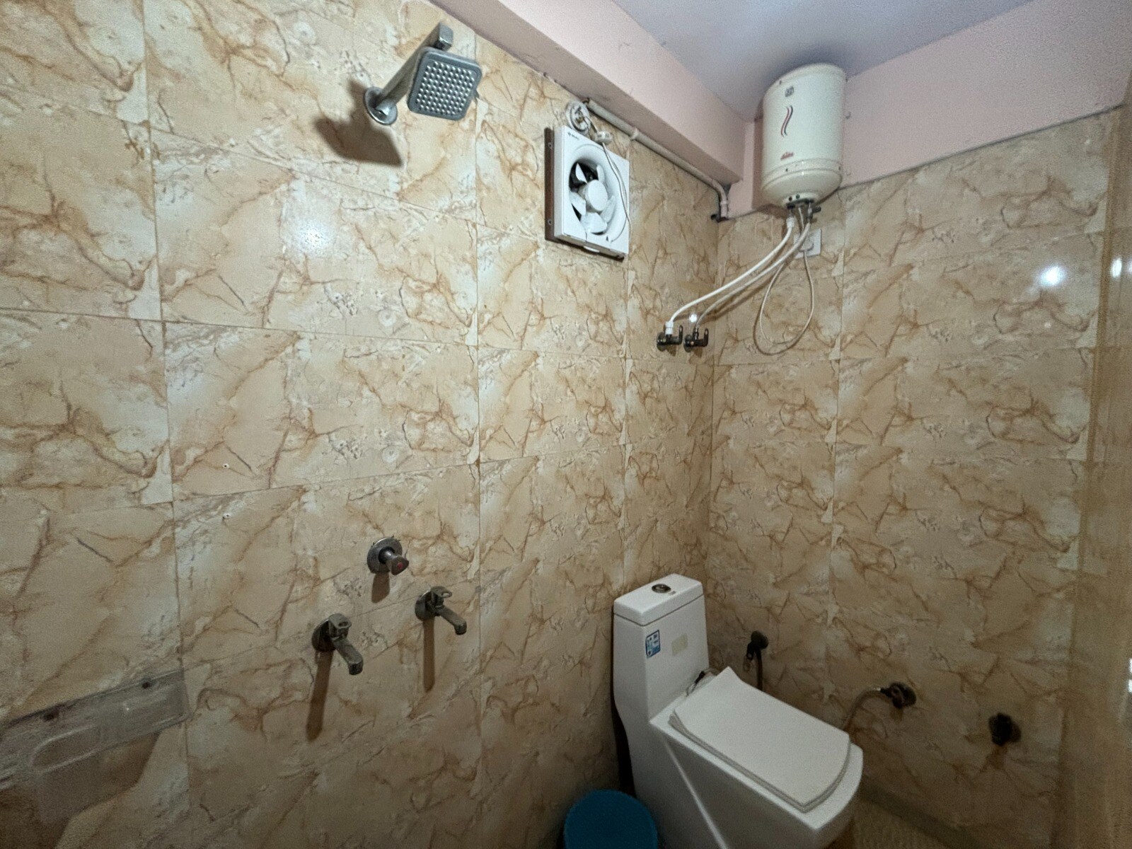 ghanshyam guest house khatushyam ji - Tap to explore photos