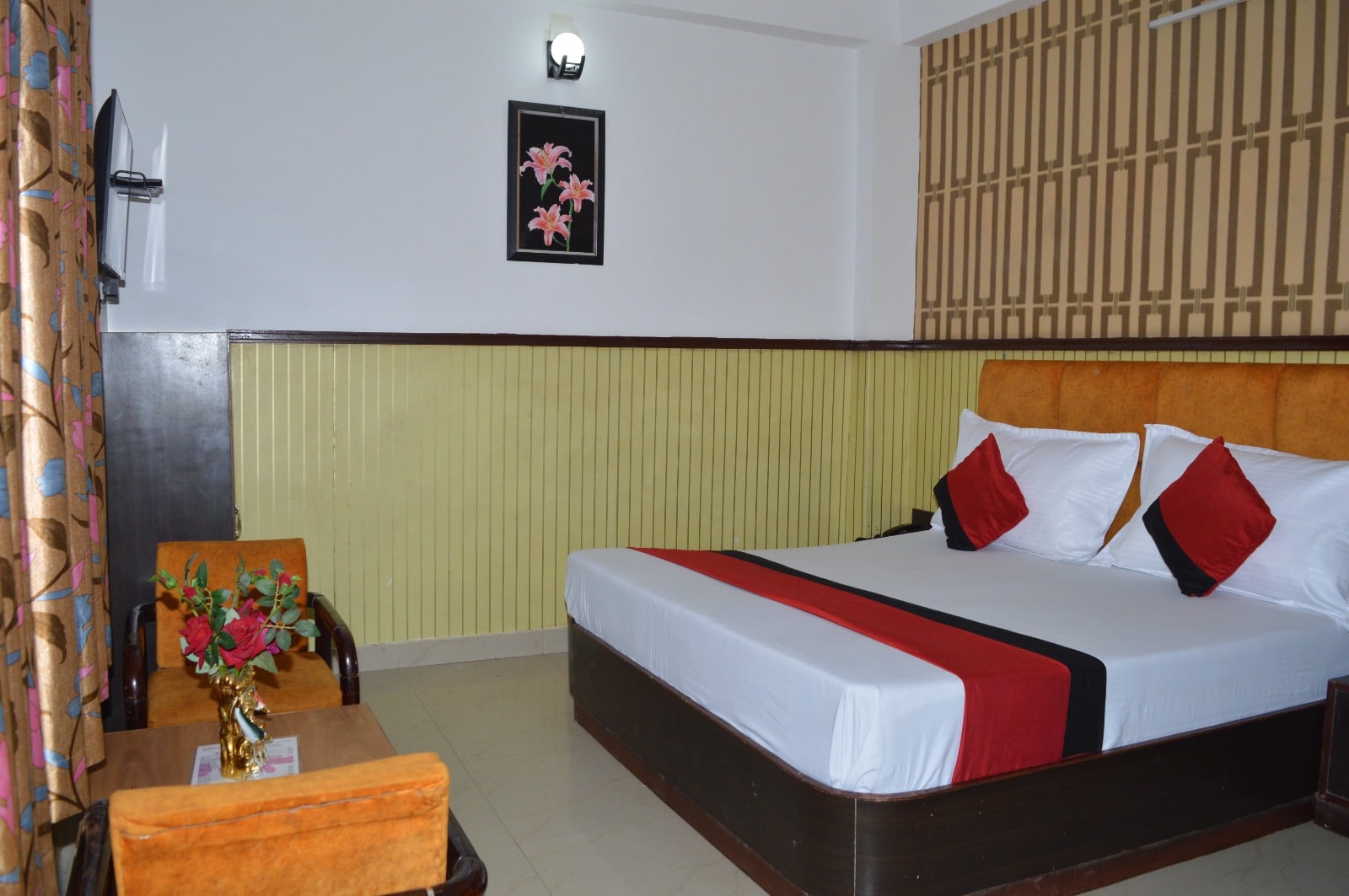 Hotel Om Karan Residency - Tap to explore photos