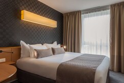 BEST WESTERN PLUS PARIS SACLAY