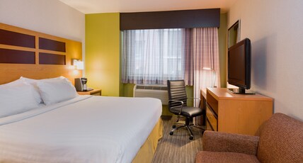 Holiday Inn Express - Times Square Room Type - 1 King Standard