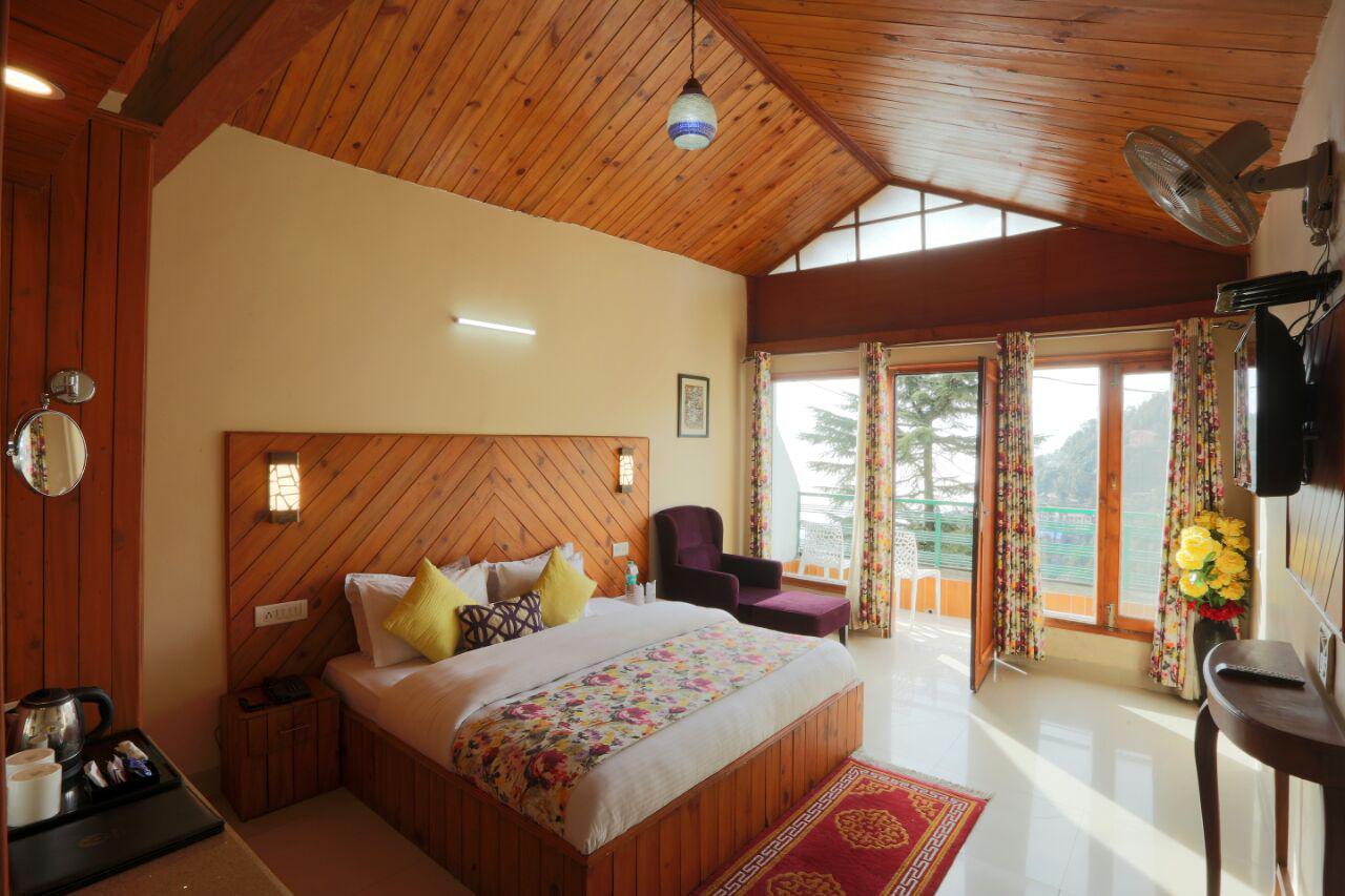 Mongas Hotel and resort ! Mall Road Dalhousie - Tap to explore photos