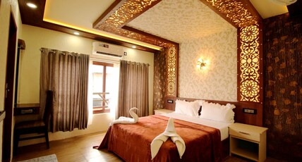 Cosy Houseboats Room Type - 2 Bedroom Private Deluxe Houseboat Ac time 8 PM to 6 AM Cosy Houseboats Room Type - 2 Bedroom Private Deluxe Houseboat Ac time 8 PM to 6 AM