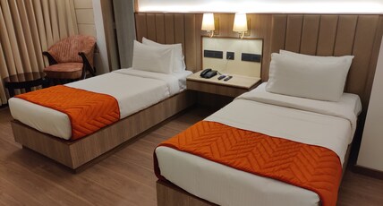 The Seven Hotel Room Type - Premier Twin Bed Room