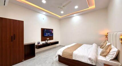 Hotel BETWA SAROWAR Room Type - Superior Double Room