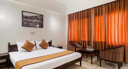 Hotel Alpana @ Har ki Pauri Road Room Type - Deluxe Room with Work Desk