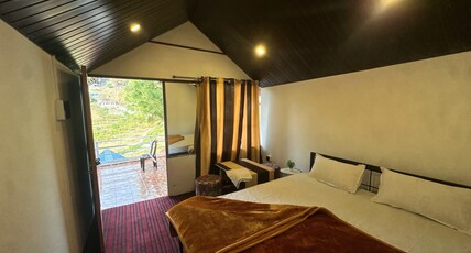 Whispering Woods Room Type - A-line room