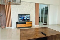 3bhk with Skylounge & pool
