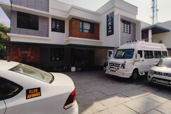 Soma.inn AC Rooms Near Trivandrum North railway