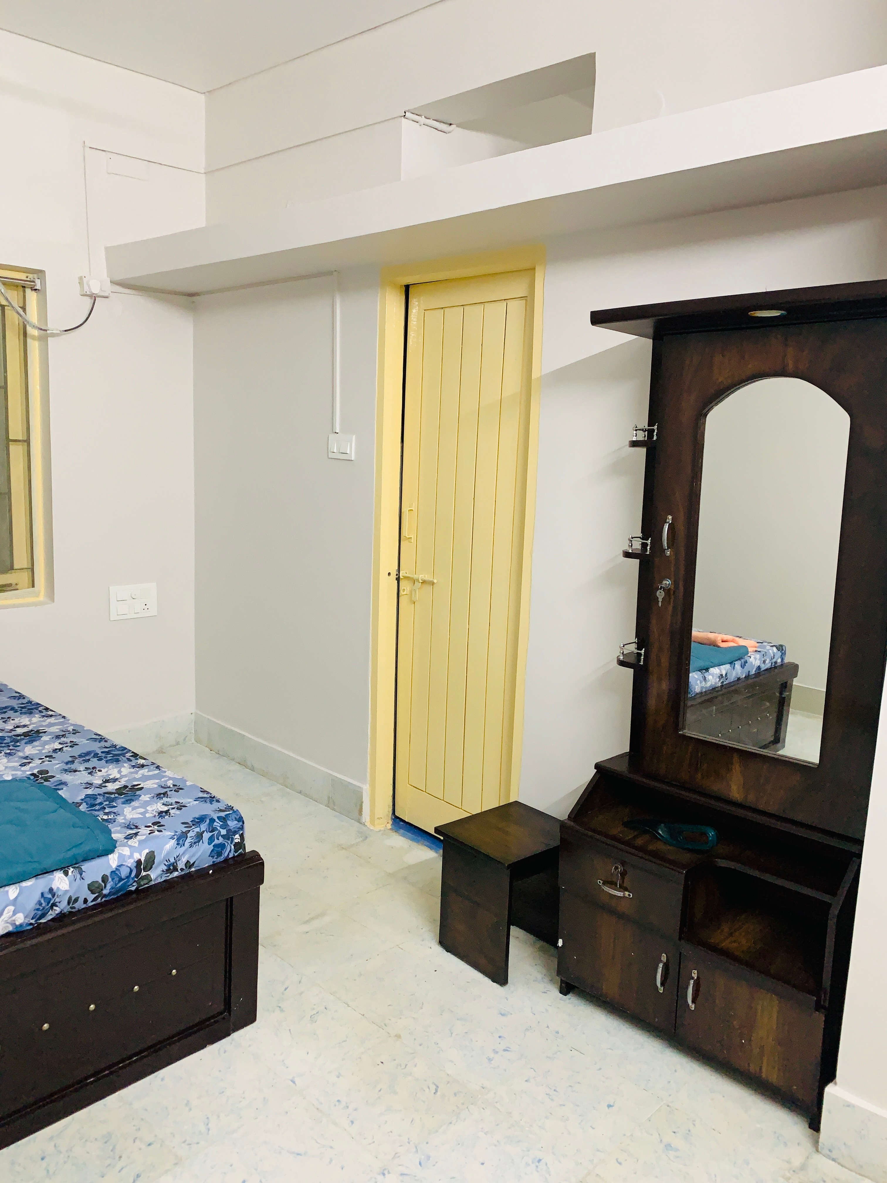 Comfortable 2bhk house with 2AC in city center - Tap to explore photos