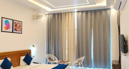 The Pine Paradise Room Type - Deluxe AC Rooms - Private Balcony and Valley View