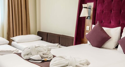 Mercure London Bridge Room Type - Privilege Room with Queen Bed and double Convertible Sofa