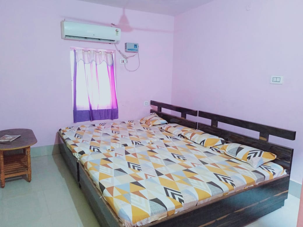 Hotel Arihant - Tap to explore photos