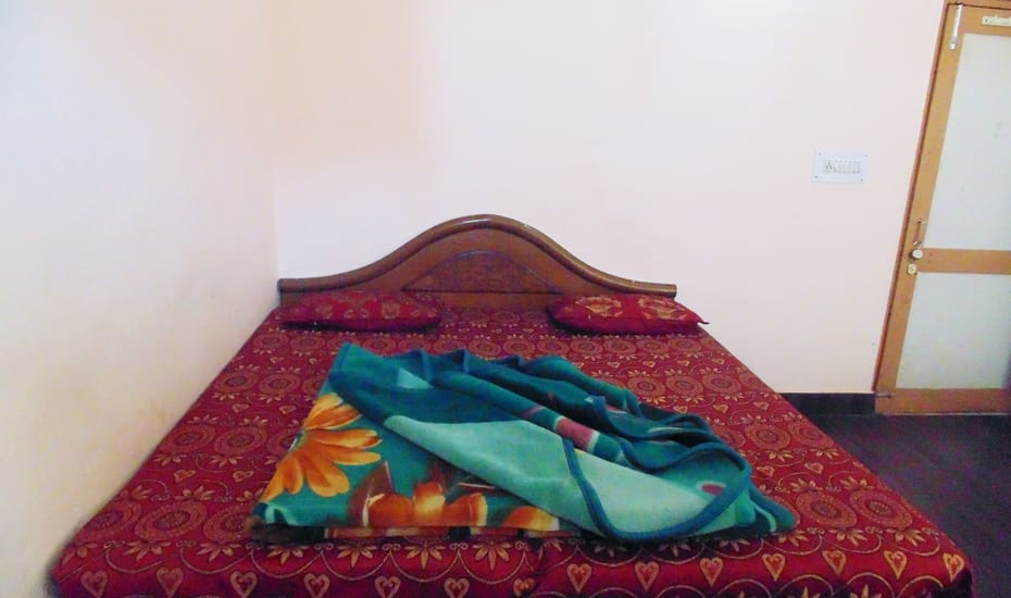 Atul Guest House - Tap to explore photos