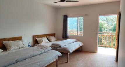 Green Ganga Resort Room Type - Vista King Room