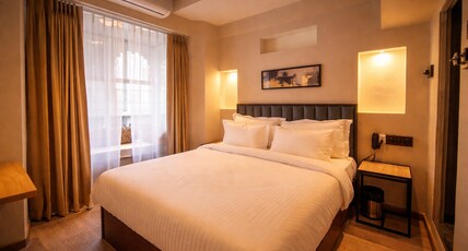 My Downtown - OTC by 4 Lal Ghat Room Type - Cozy Retreats