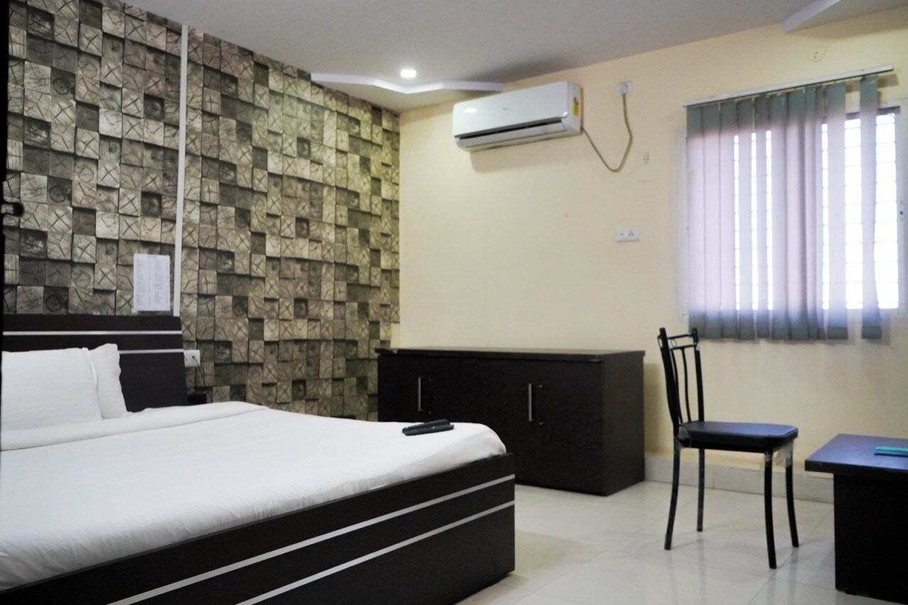 Hotel Mahati - Tap to explore photos