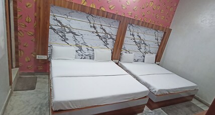 Hotel Nand Palace Room Type - Deluxe Room