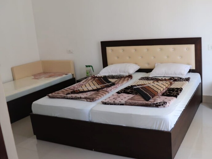 HOTEL DIVINE PALACE - Tap to explore photos