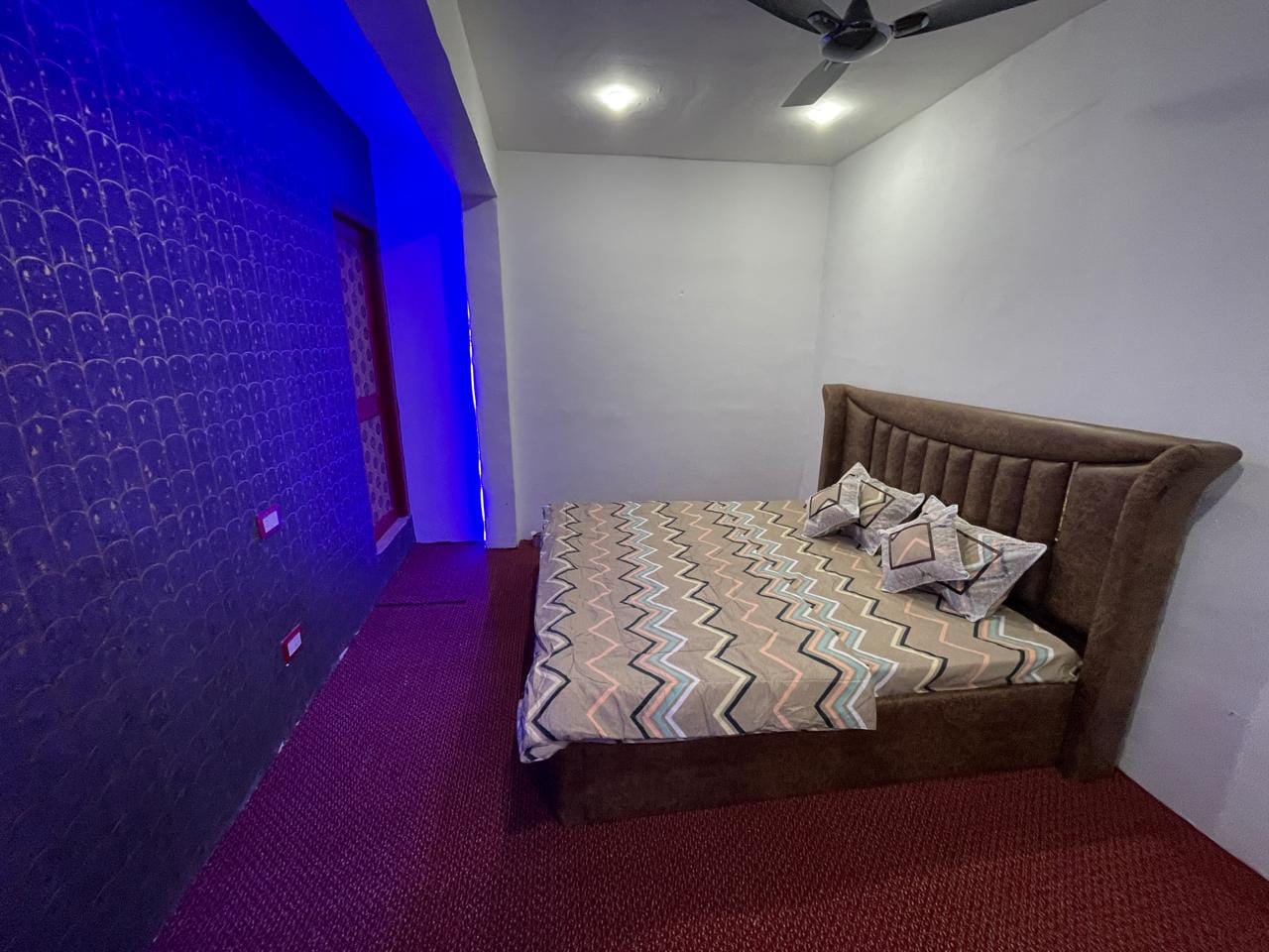 Safar Asan - Tap to explore photos