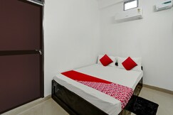 Hotel O Radha Krishna Family Hotel